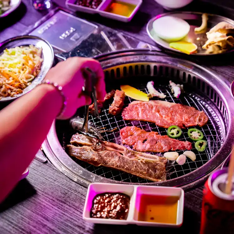 bom-kbbq-and-soju-bar3