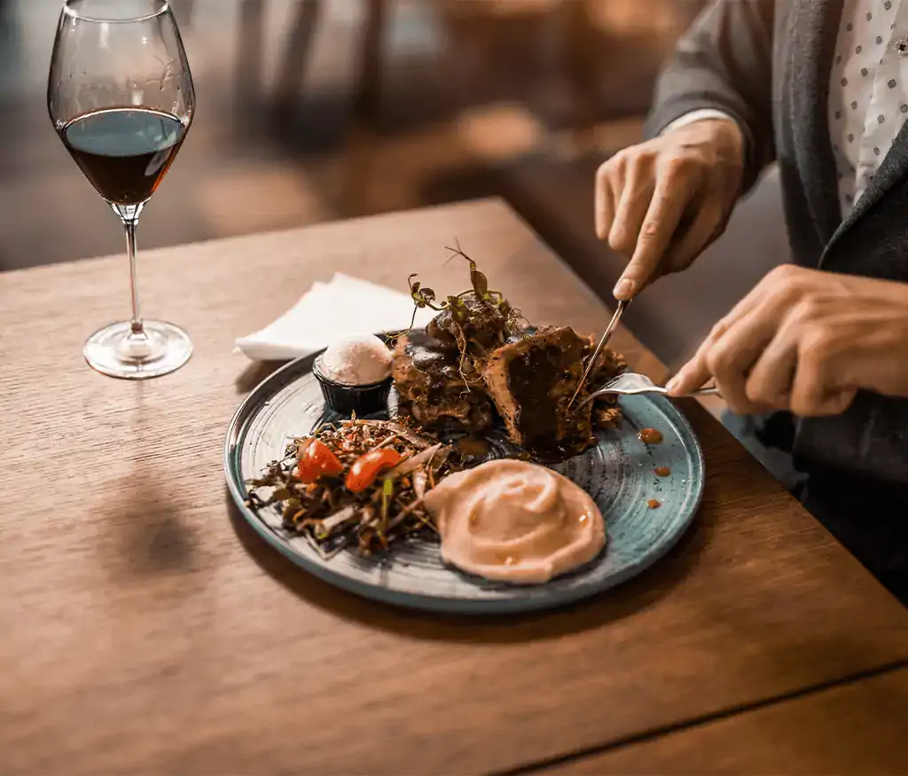 solo-diner-at-table